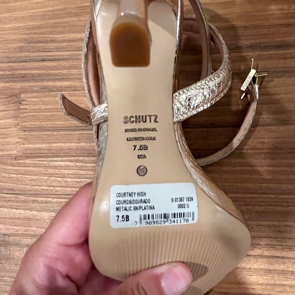 BRAND NEW NEVER WORK Schutz heels - Picture 3 of 4